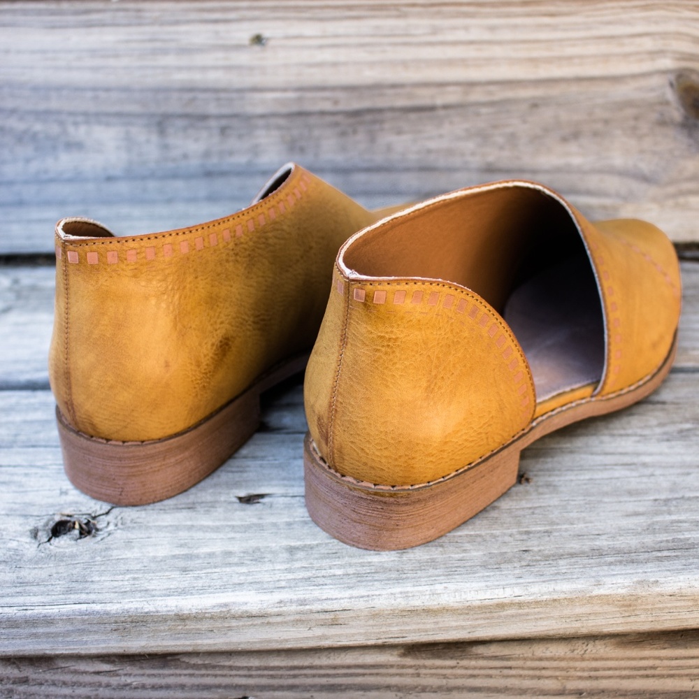 MI.iM Emma Freya Open Cutout Side Flats Shoes. - Picture 4 of 8